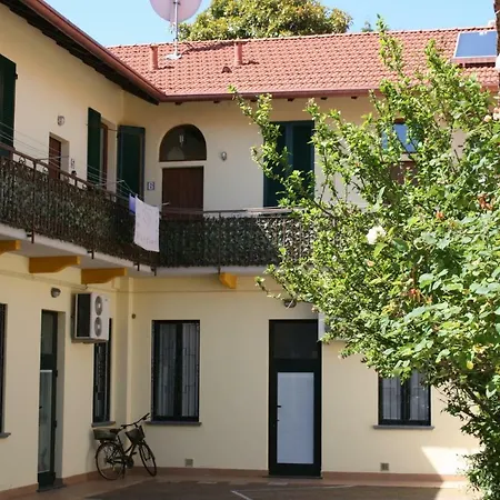 La Corte Di Crenna 公寓 *